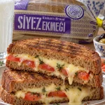 Evirgen Siyez Ekmeği ile kaşarlı tost
