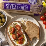 Evirgen Siyez Ekmeği ile hazırlanan atıştırmalık